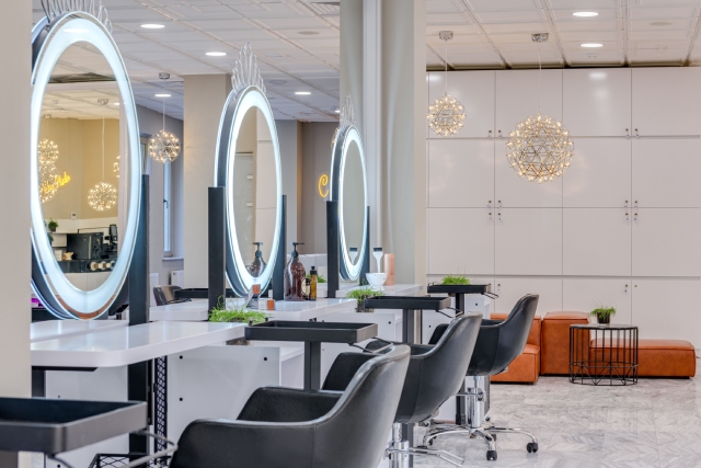 Peninsula Plaza: Where to Glam up Without City Centre Pricing